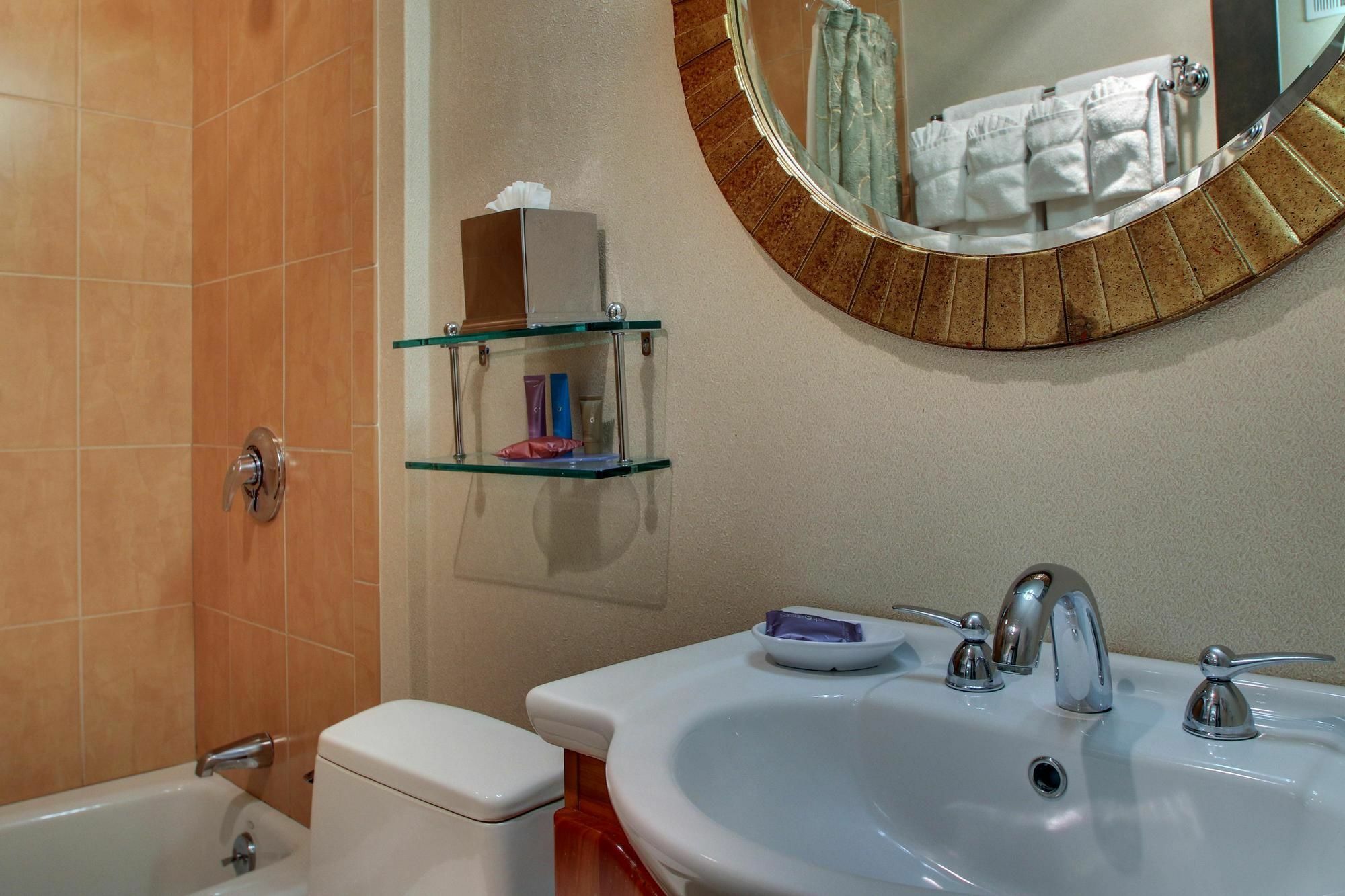 Historic Concord Suites Dış mekan fotoğraf